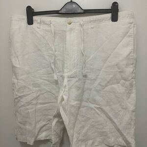 Perry Ellis Bright White Shorts